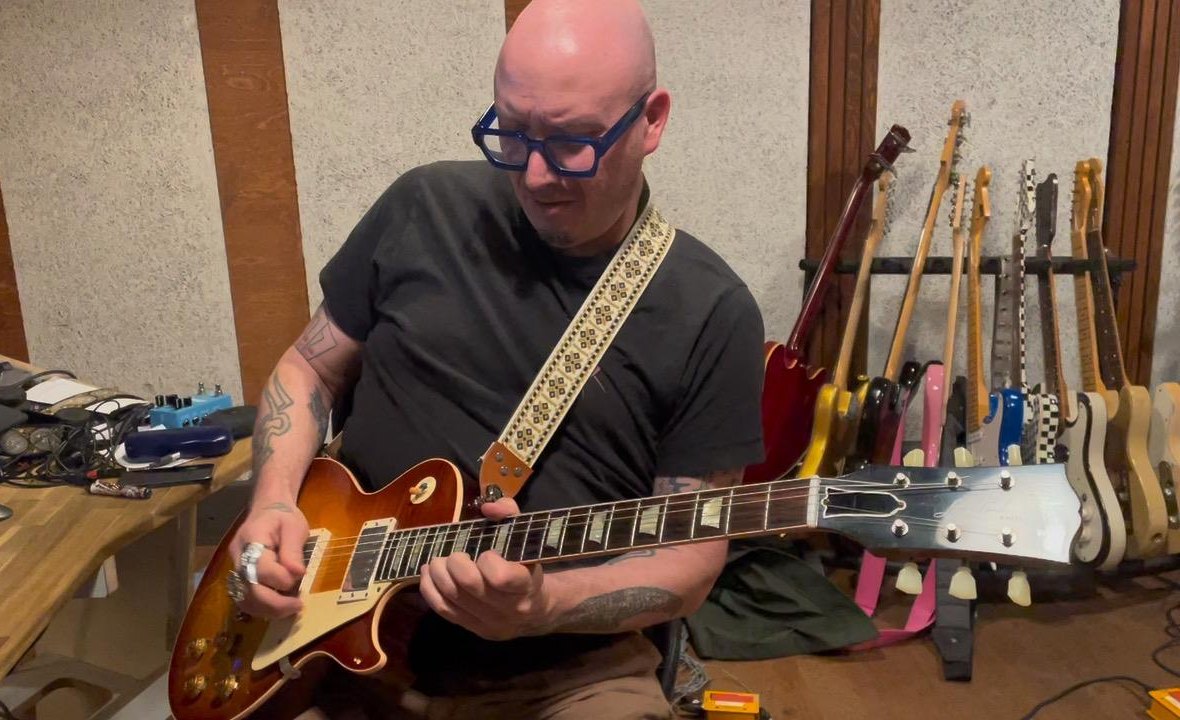 Sacha, guitare solo
